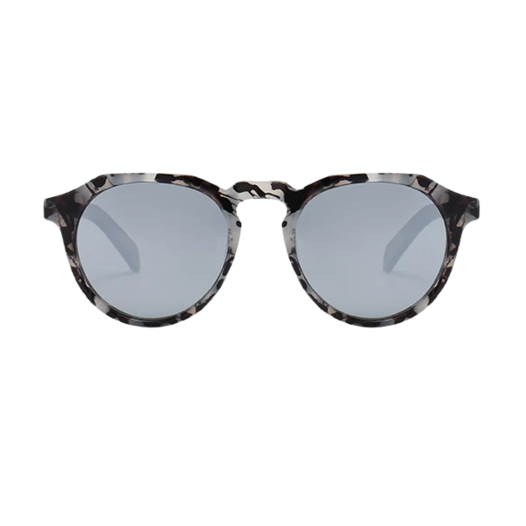 GCV HORIZON SILVER™ – Premium Polarized Sunglasses with Natural Walnut Finish