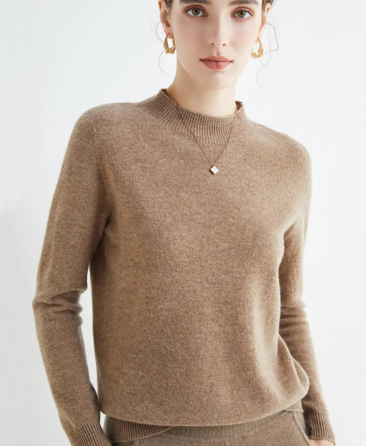 Basic Sweater 100% Merino Wool