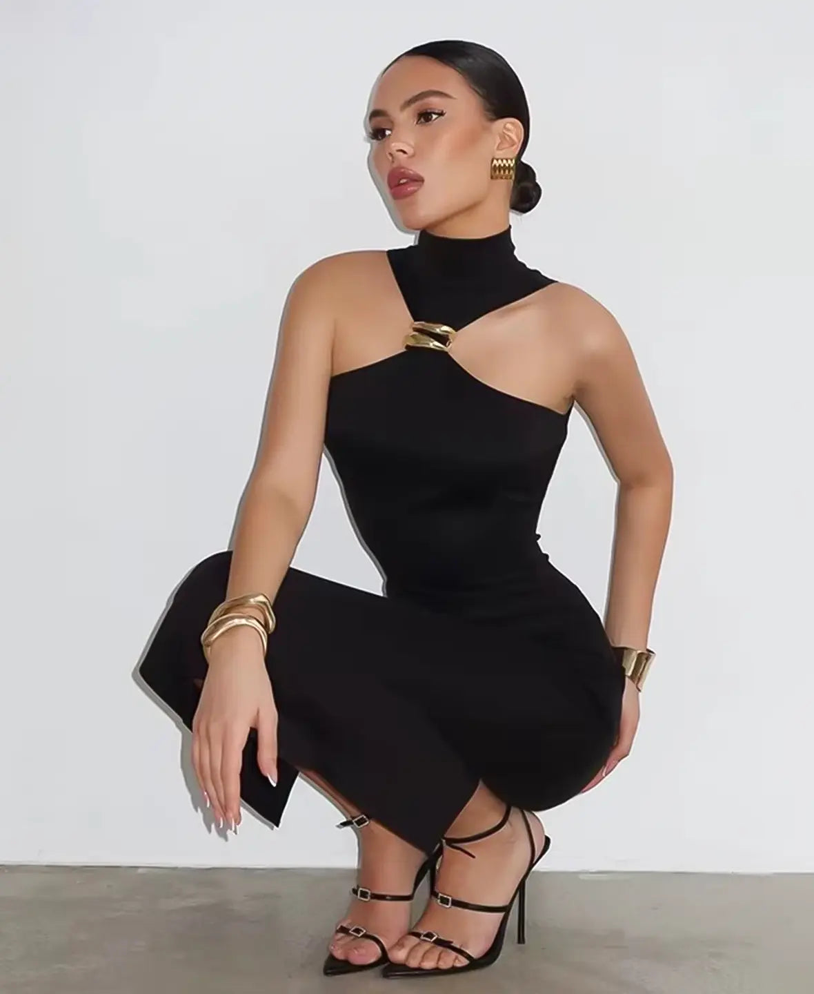 Nova Chic Ringed Bodycon Dress